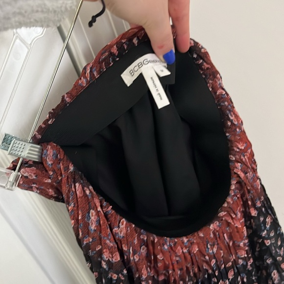 Red/Navy Floral Printed Mini Skirt - Picture 4 of 4